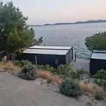 Hipo Camp Mobil Arta 营地 Pakoštane