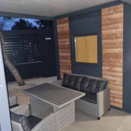 Hipo Camp Mobil Arta 营地 *