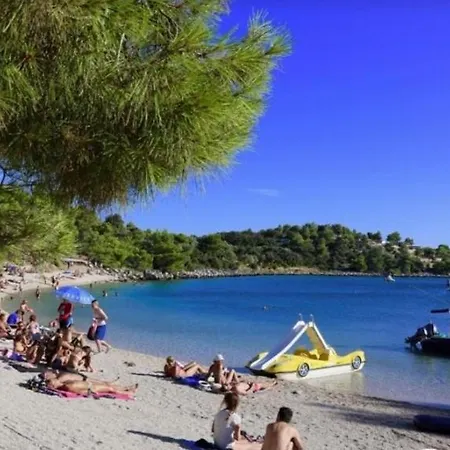 营地 Hipo Camp Mobil Arta Pakoštane