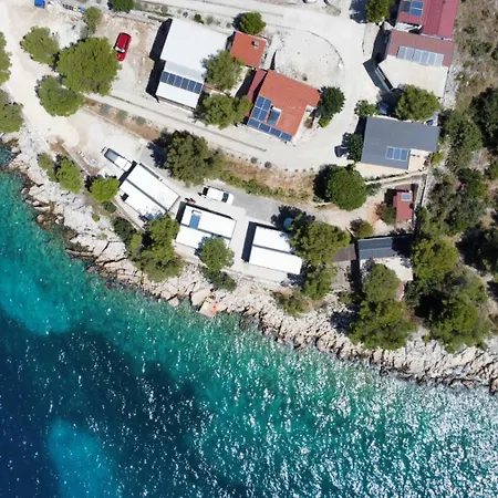 Hipo Camp Mobil Arta 营地