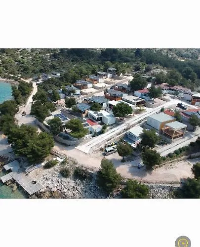 Campeggio Hipo Camp Mobil Arta Pakoštane
